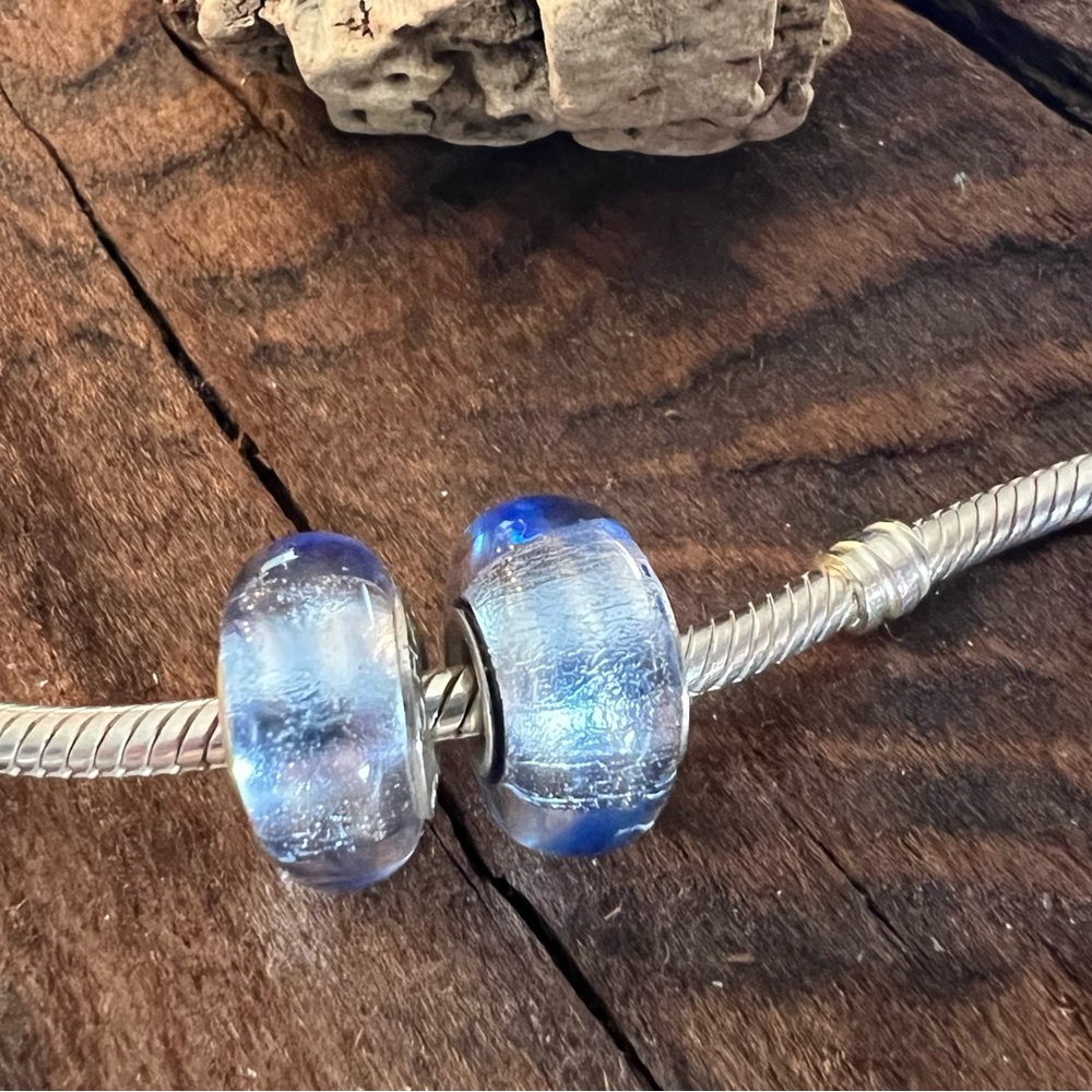 Authentic Chamilia Blue Ribbon Candy Murano Glass Bead Charm Silver 925 Silver